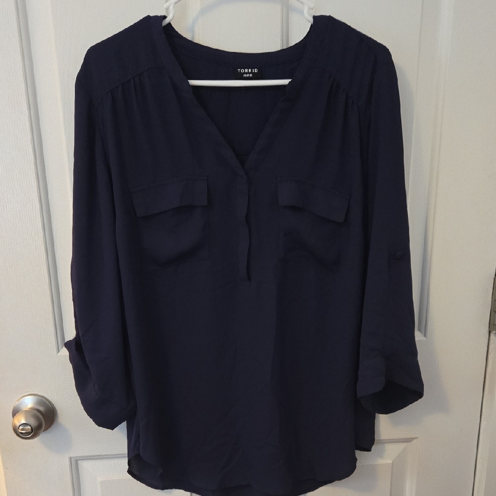Torrid Harper Sz 1 3/4 Roll Tab Deep Blue V-Neck Blouse
